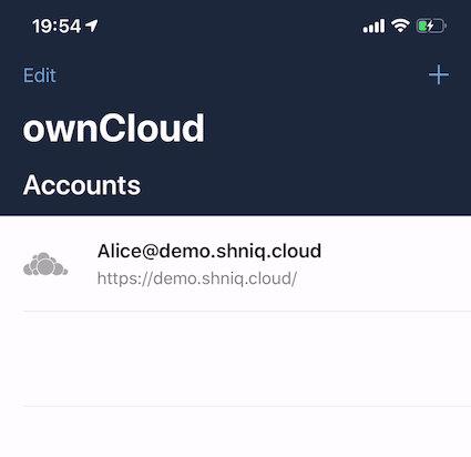Add a user account in the ownCloud iOS App.